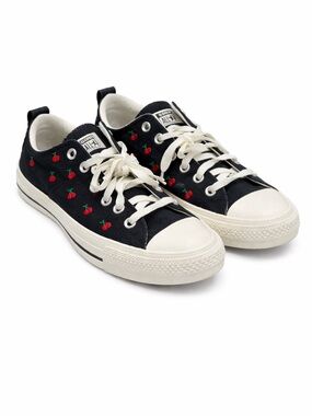 Converse Chuck Taylor Cherry Embroidered Low Top Sneakers Black Sz 9